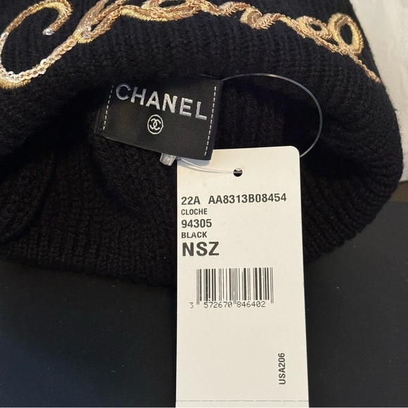 Chanel 100% Cashmere Black with Gold Sequin Beanie - Picture 5 of 10
